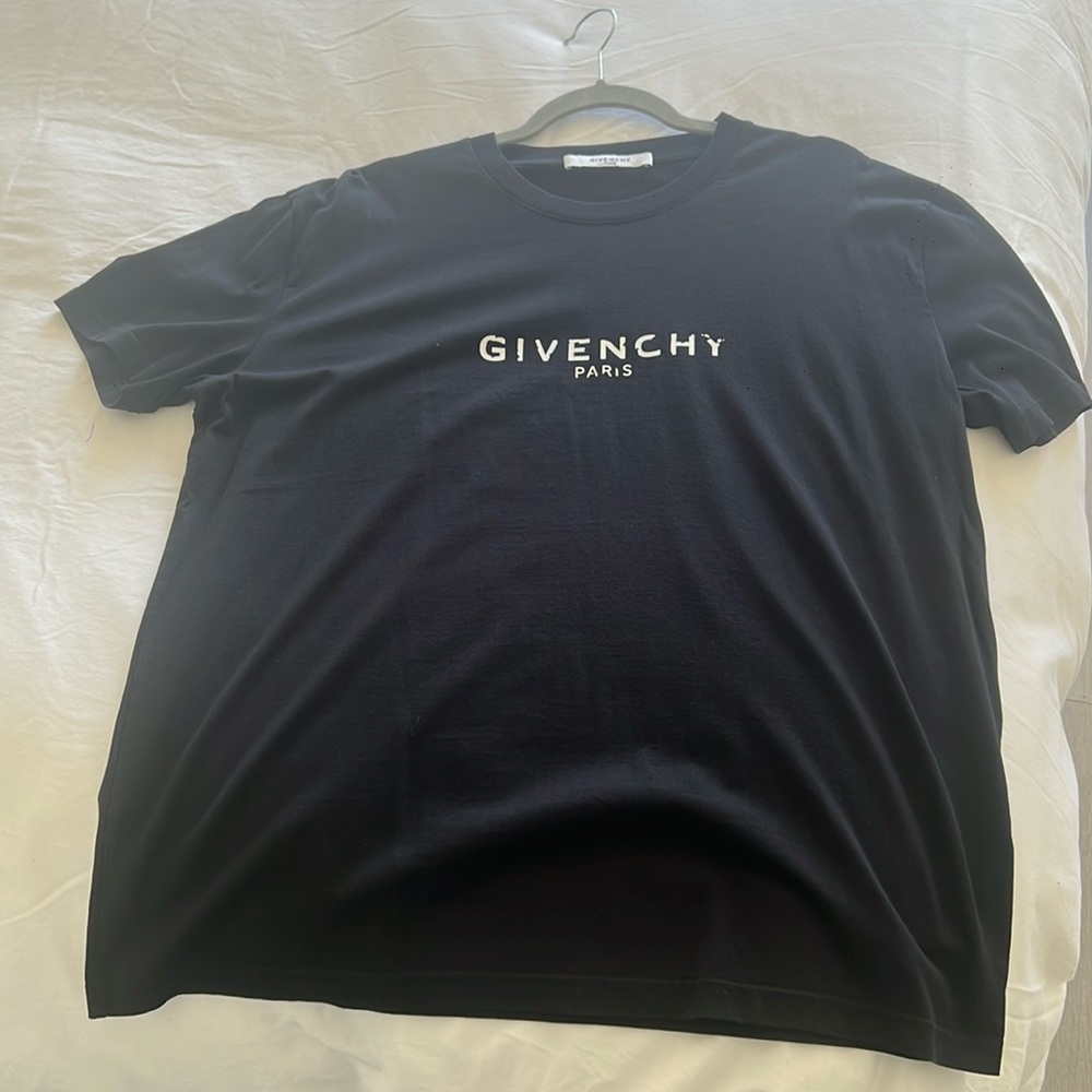 Givenchy logo t-shirt